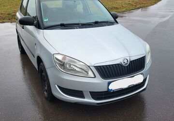 Skoda Fabia 125.700 km 3.990 &euro; Elztal-Muckental 74834