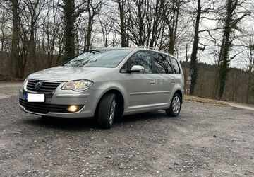VW Touran 112.000 km 8.900 &euro; Gundelsheim 74831