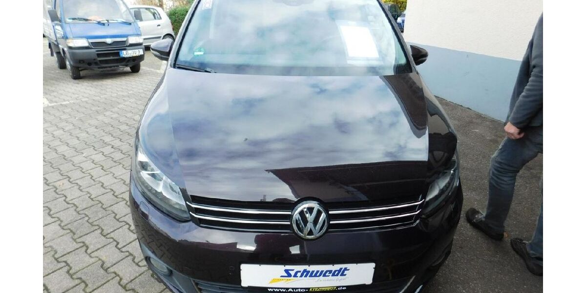 VW Touran 181.000 km 6.400 &euro; Ludwigsburg 71640