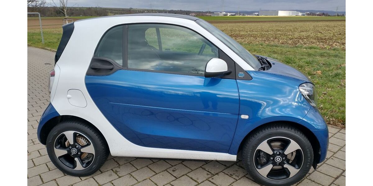 Smart ForTwo 48.000 km 9.999 &euro; Bietigheim-Bissingen 74321