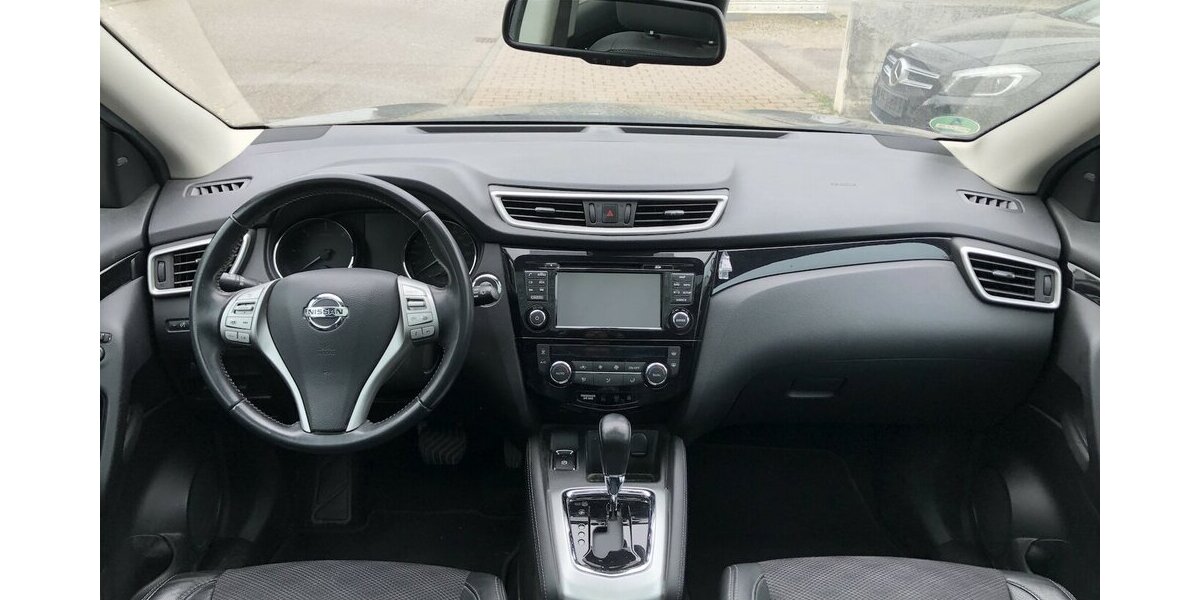 Nissan Qashqai 1.6 dCi Tekna 132.000 km 7.990 &euro; Neckarsulm 74172