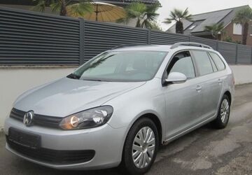 VW Golf 184.000 km 2.390 &euro; Öhringen-Cappel 74613