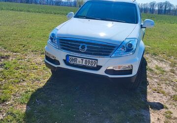 SsangYong REXTON 93.500 km 15.680 &euro; PFEDELBACH 74629