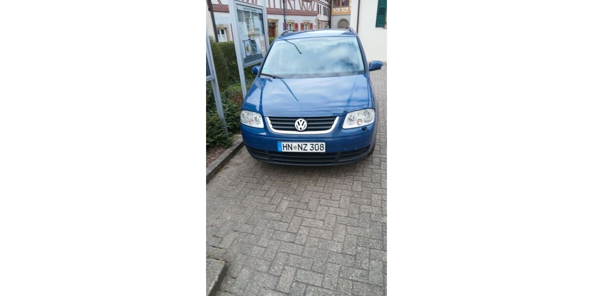VW Touran 305.000 km 900 &euro; Neudenau 74861