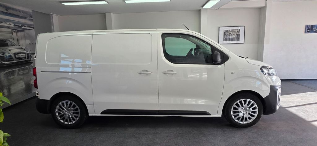 Opel Vivaro 118.000 km 12.900 &euro; Asperg/Ludwigsburg bei Stuttgart 71679