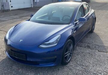 Tesla Model 3 181.303 km 18.900 &euro; Abstatt 74232