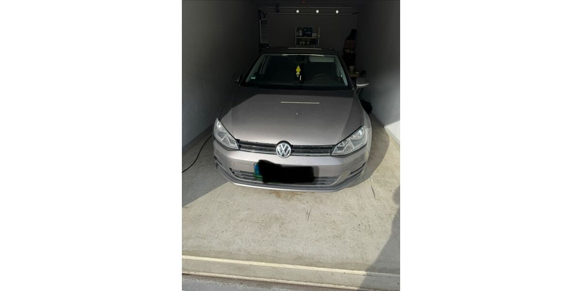 VW Golf 210.000 km 6.800 &euro; Untergruppenbach 74199