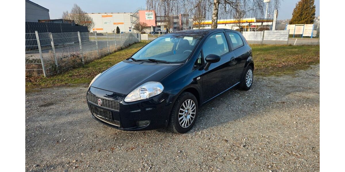 Fiat Punto 93.509 km 1.999 &euro; Neuenstadt am Kocher 74196