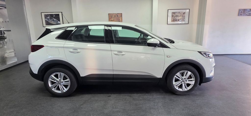 Opel Grandland (X) 63.000 km 13.490 &euro; Asperg/Ludwigsburg bei Stuttgart 71679
