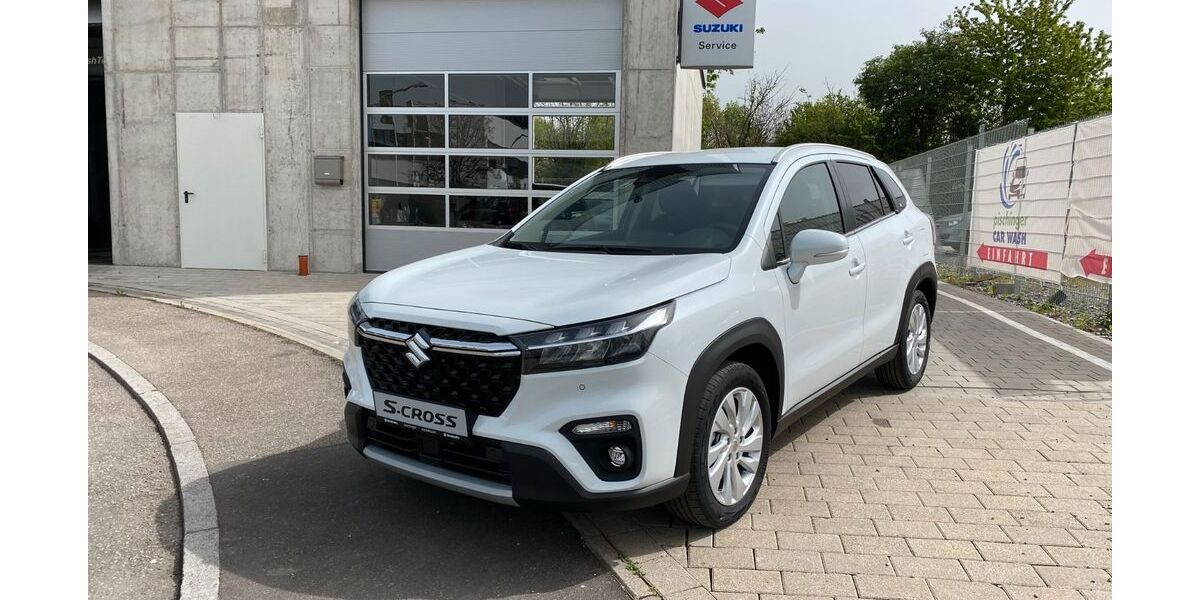 Suzuki (SX4) S-Cross 11 km 28.500 &euro; Neckarsulm 74172
