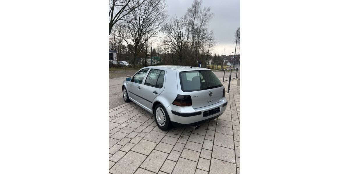 VW Golf 258.000 km 1.790 &euro; Massenbachhausen 74252