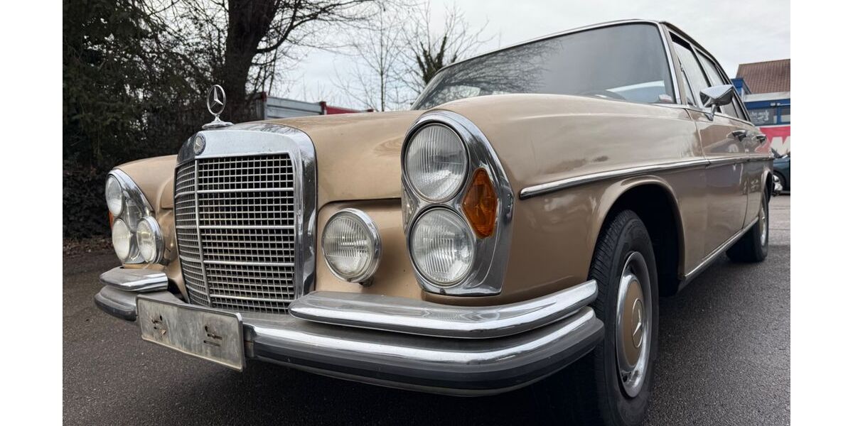 Mercedes-Benz 280 44.000 km 9.900 &euro; Marbach 71672