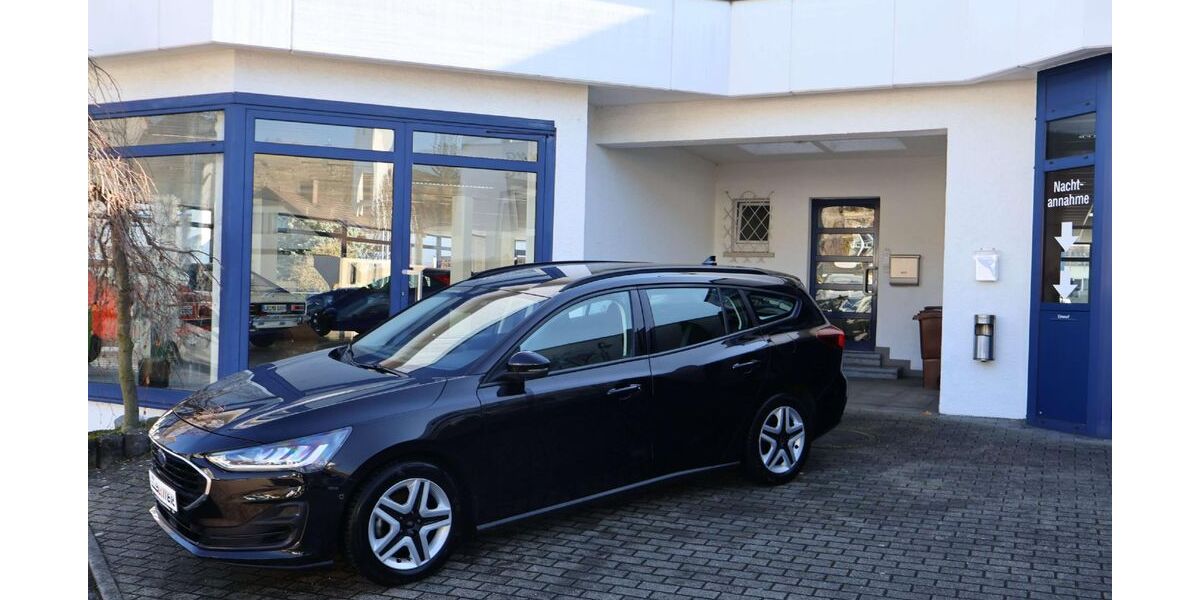 Ford Focus 31.300 km 19.451 &euro; Besigheim 74354