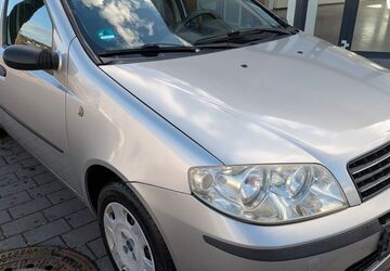 Fiat Punto 122.000 km 2.300 &euro; Heilbronn 74074