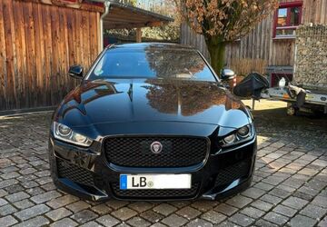 Jaguar XE 155.822 km 21.500 &euro; Sachsenheim 74343