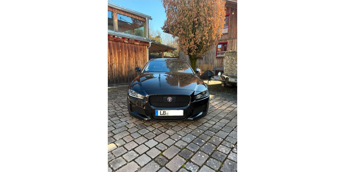 Jaguar XE 155.822 km 21.500 &euro; Sachsenheim 74343