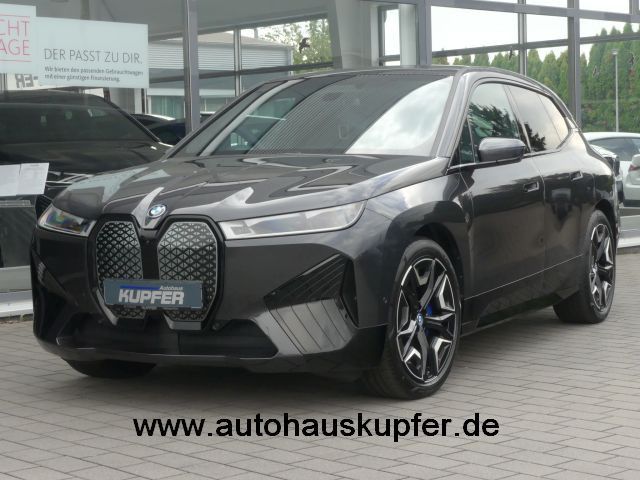 BMW iX 16.660 km 67.500 &euro; Vaihingen / Enz 71665