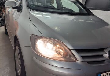 VW Golf Plus 118.000 km 3.849 &euro; Untergruppenbach 74199