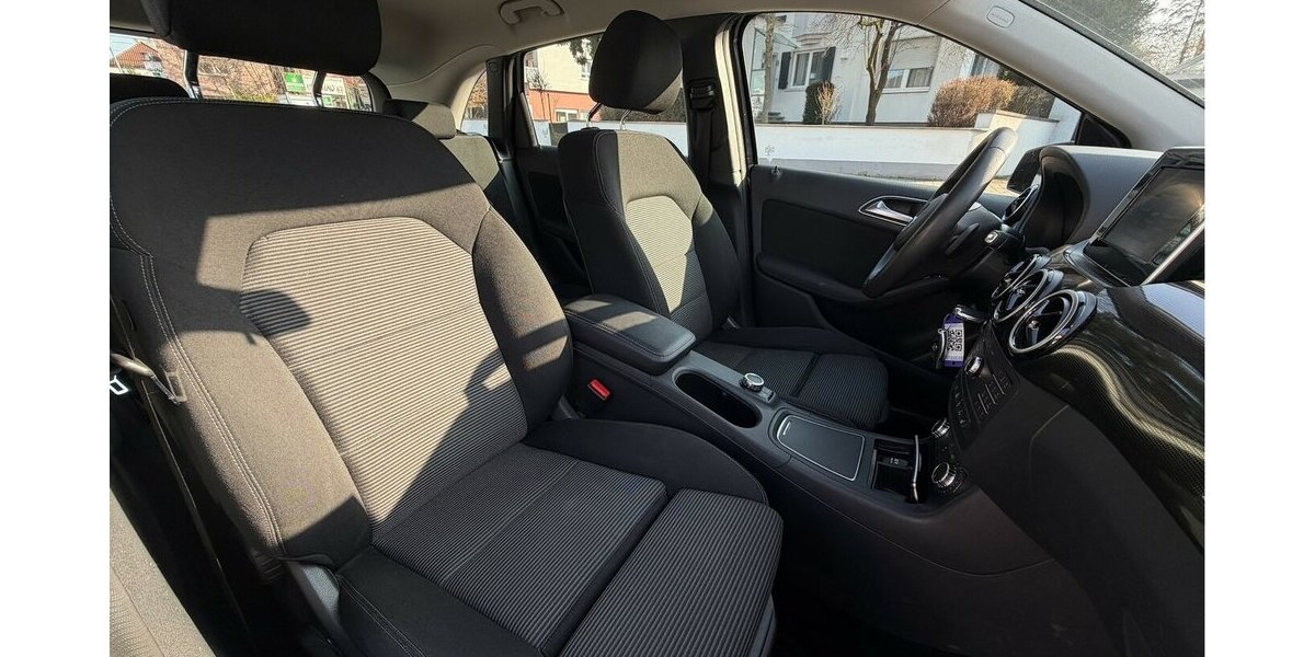 Mercedes-Benz B 180 CDI d Automatik 1. Hand 98.000 km 11.490 &euro; Neckarsulm 74172