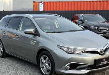 Toyota Auris 112.000 km 11.499 &euro; Sachsenheim 74343