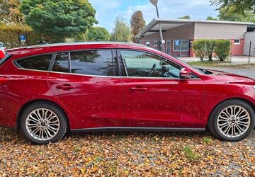 Ford Focus 113.000 km 12.490 &euro; Ilsfeld 74360