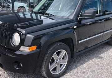 Jeep Patriot 263.000 km 5.950 &euro; Öhringen 74613