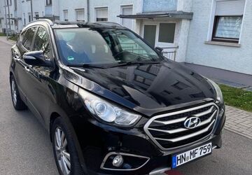 Hyundai ix35 180.000 km 8.600 &euro; Heilbronn 74078