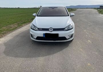 VW Golf 143.000 km 14.700 &euro; Öhringen 74613