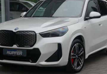 BMW iX1 16.480 km 47.400 &euro; Vaihingen / Enz 71665