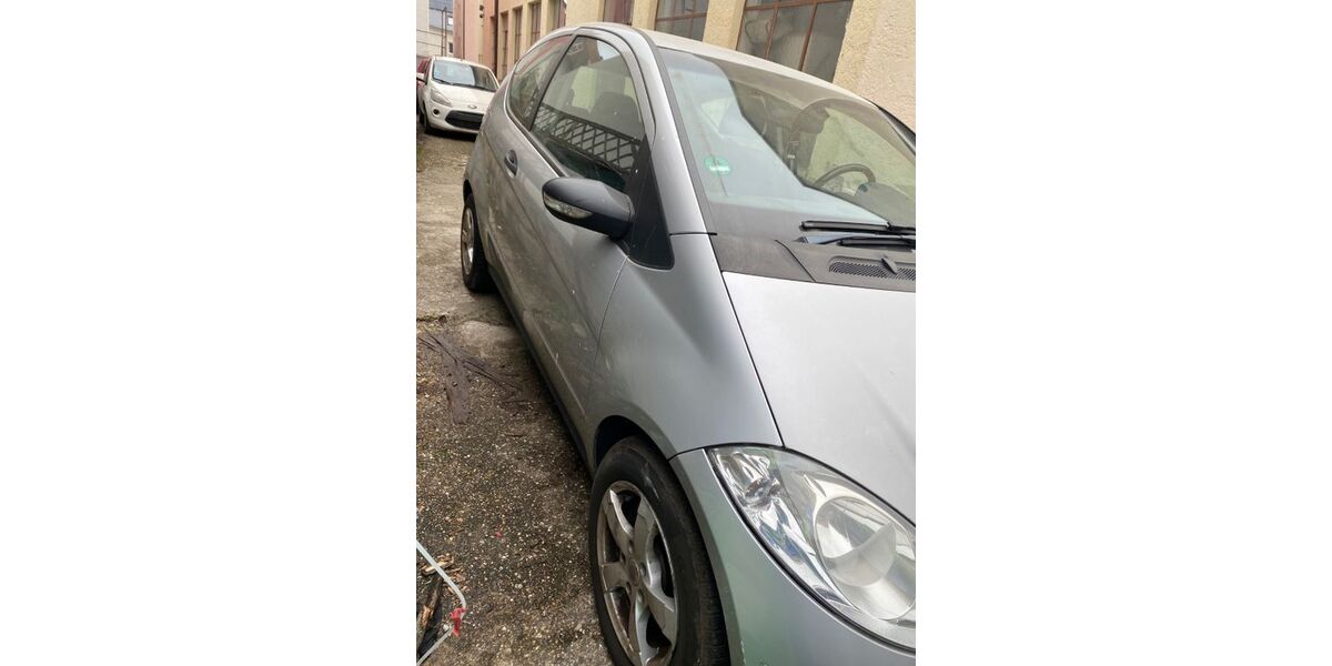 Mercedes-Benz A 180 135.250 km 4.000 &euro; Heilbronn 74072