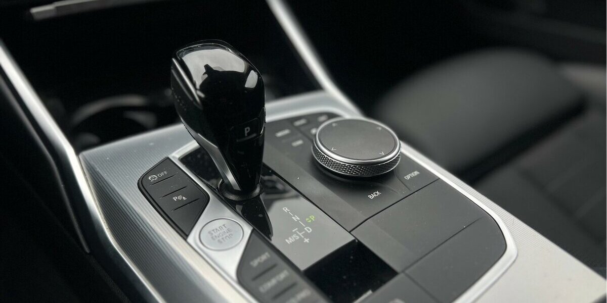 BMW 320d Sport Line Touring Navi Leder Kamera 210.000 km 16.990 &euro; Neckarsulm 74172