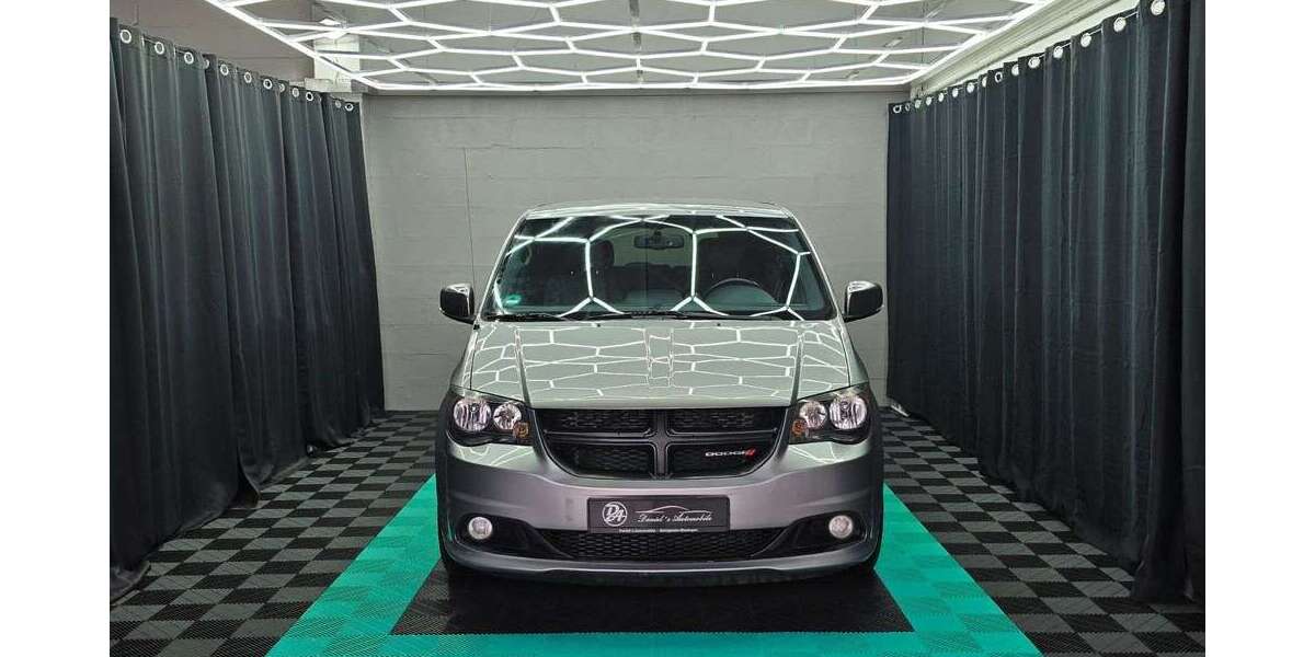 Dodge Grand Caravan 90.500 km 17.987 &euro; Bietigheim-Bissingen 74321