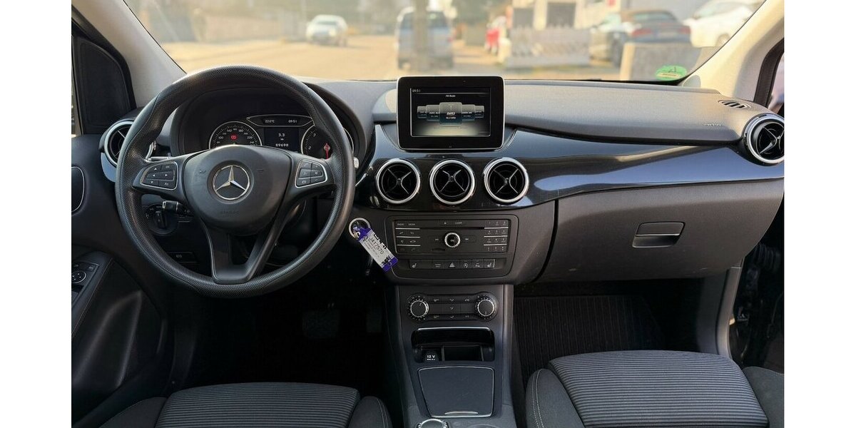 Mercedes-Benz B 180 CDI d Automatik 1. Hand 98.000 km 11.490 &euro; Neckarsulm 74172