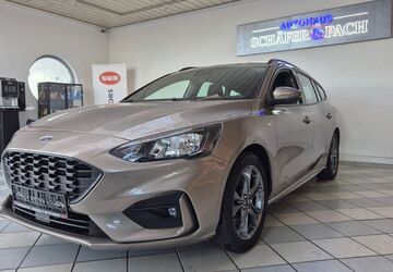 Ford Focus 30.000 km 14.999 &euro; Backnang 71522