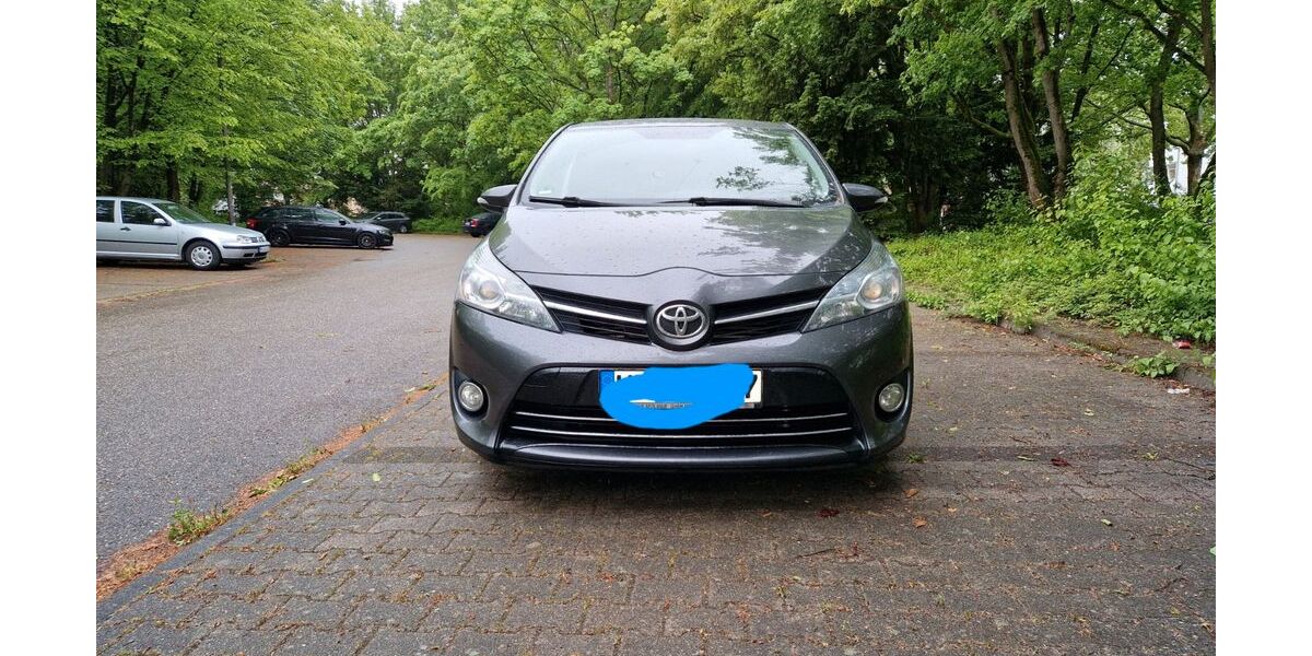 Toyota Verso 150.000 km 8.500 &euro; Heilbronn 74081