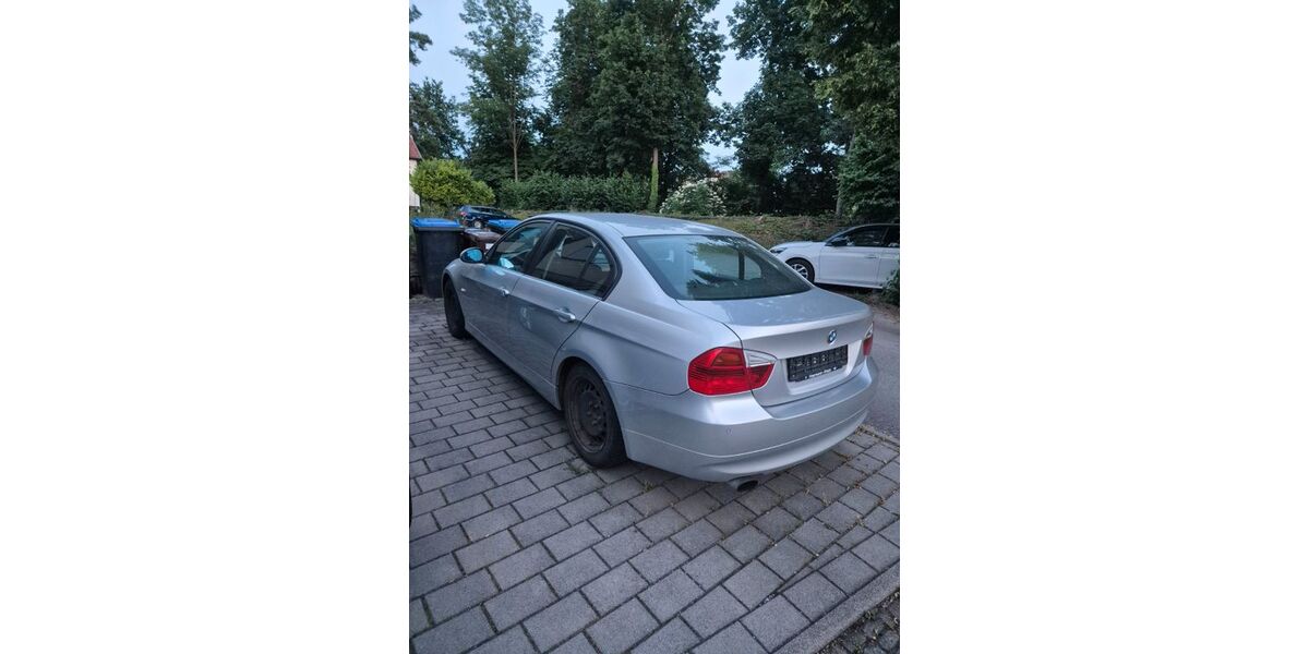 BMW 318 151.350 km 6.000 &euro; Heilbronn 74078