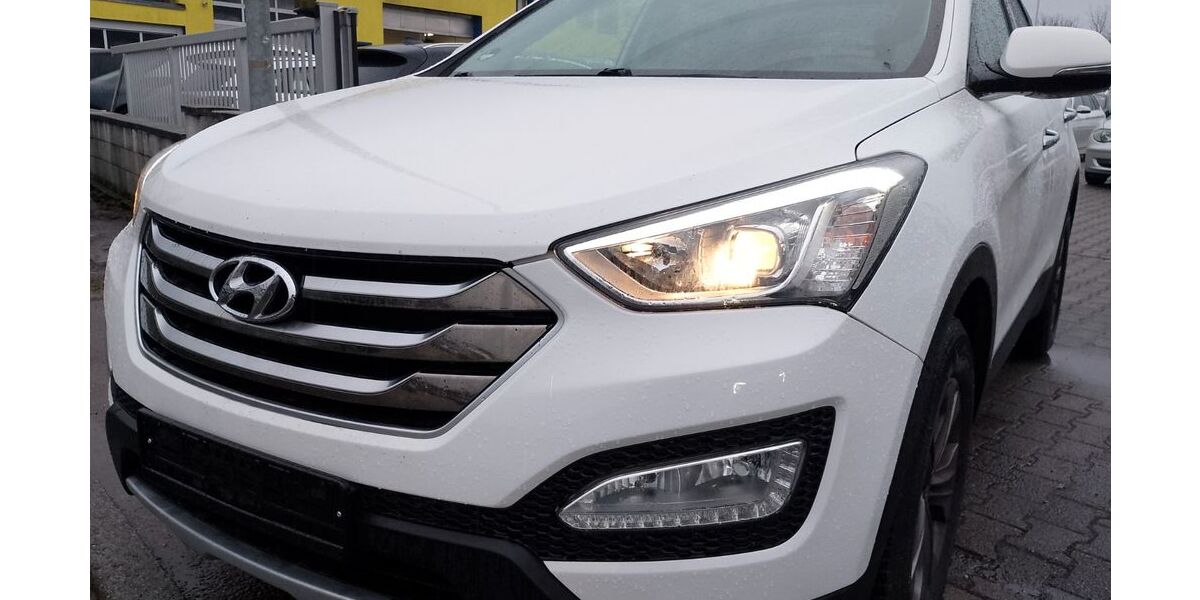 Hyundai SANTA FE 216.000 km 9.999 &euro; Ludwigsburg 71642