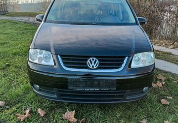 VW Touran 285.200 km 2.188 &euro; Möckmühl 74219