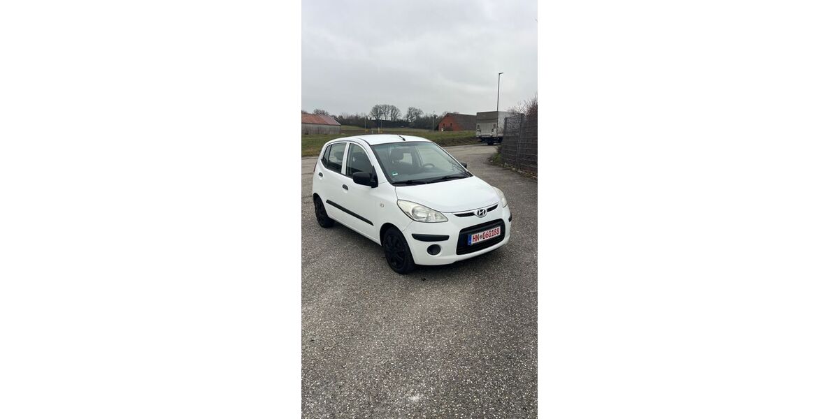 Hyundai i10 136.000 km 2.499 &euro; Massenbachhausen 74252