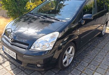 Toyota Corolla Verso 277.000 km 2.900 &euro; Bad Friedrichshall 74177