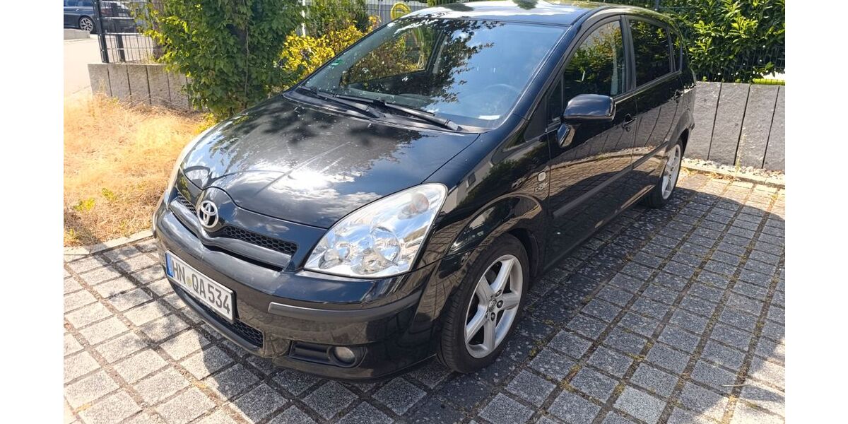 Toyota Corolla Verso 277.000 km 2.900 &euro; Bad Friedrichshall 74177