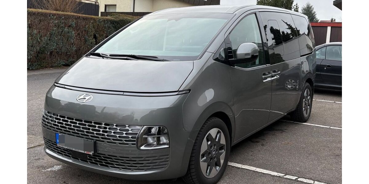 Hyundai STARIA 22.000 km 40.900 &euro; Leingarten 74211