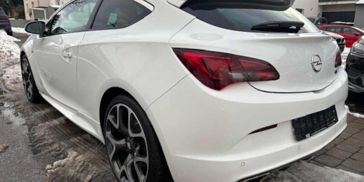 Opel Astra J GTC OPC 209.000 km 8.990 &euro; Neckarsulm 74172