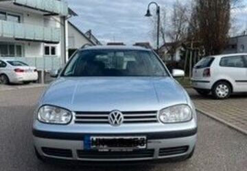 VW Golf 266.000 km 2.500 &euro; Neuenstadt 74196