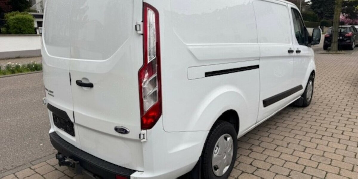 Ford Transit Custom 2.0 TDCI Kasten 300 L2 Trend 113.850 km 6.990 &euro; Neckarsulm 74172