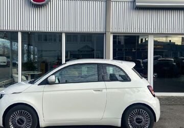 Fiat 500e 10.000 km 16.990 &euro; Asperg 71679