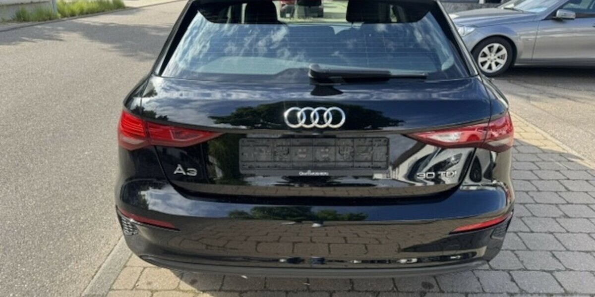 Audi A3 Sportback 30 TDI Attraction S-tronic 156.579 km 16.990 &euro; Neckarsulm 74172