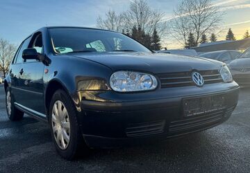 VW Golf 206.000 km 1.290 &euro; Öhringen 74613