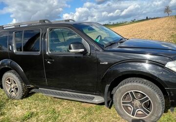 Nissan Pathfinder 248.000 km 4.900 &euro; Sinsheim 74889