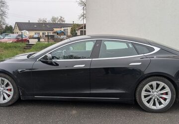 Tesla Model S 130.000 km 33.333 &euro; Oberstenfeld 71720
